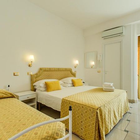 Hotel Nanni Bellaria-Igea Marina Esterno foto