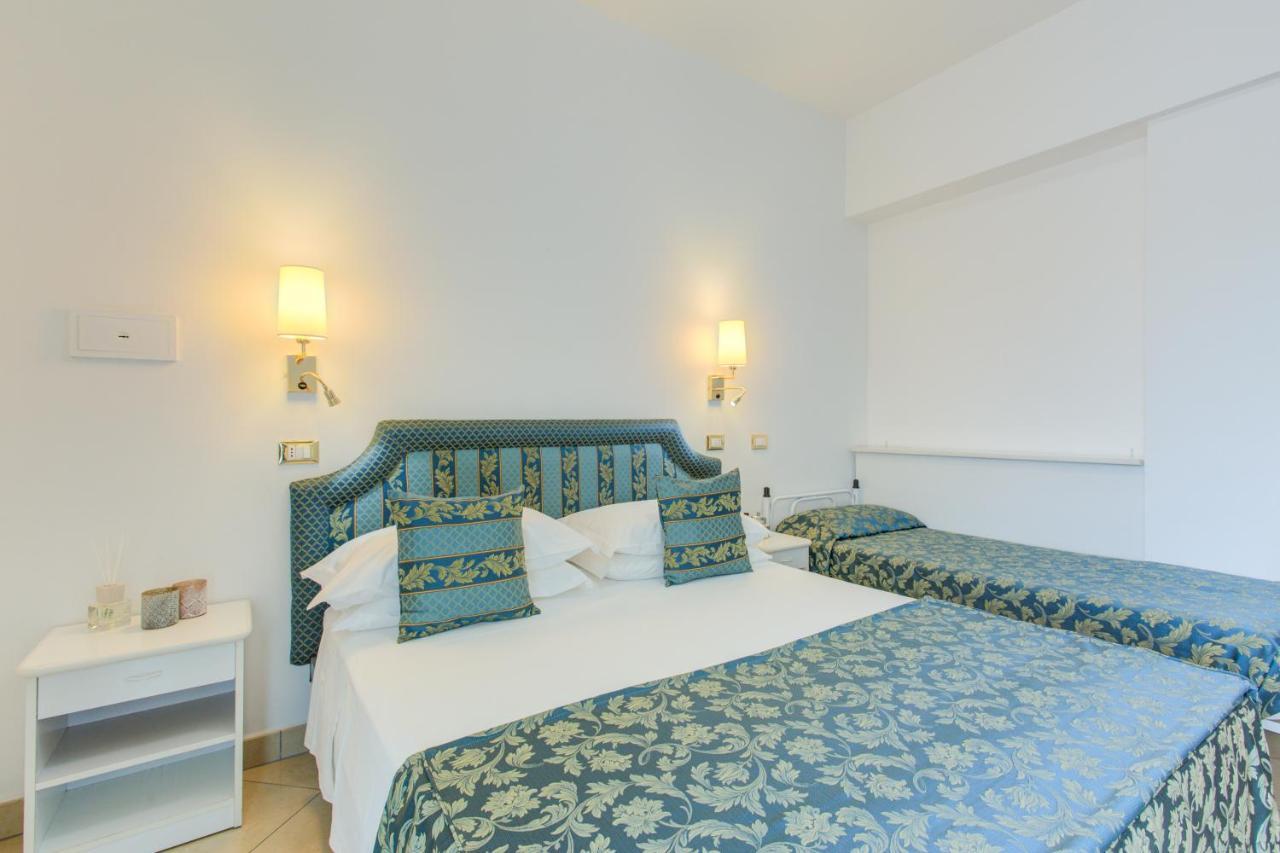 Hotel Nanni Bellaria-Igea Marina Esterno foto