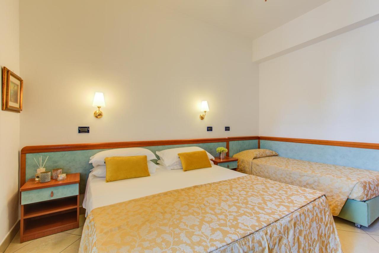 Hotel Nanni Bellaria-Igea Marina Esterno foto