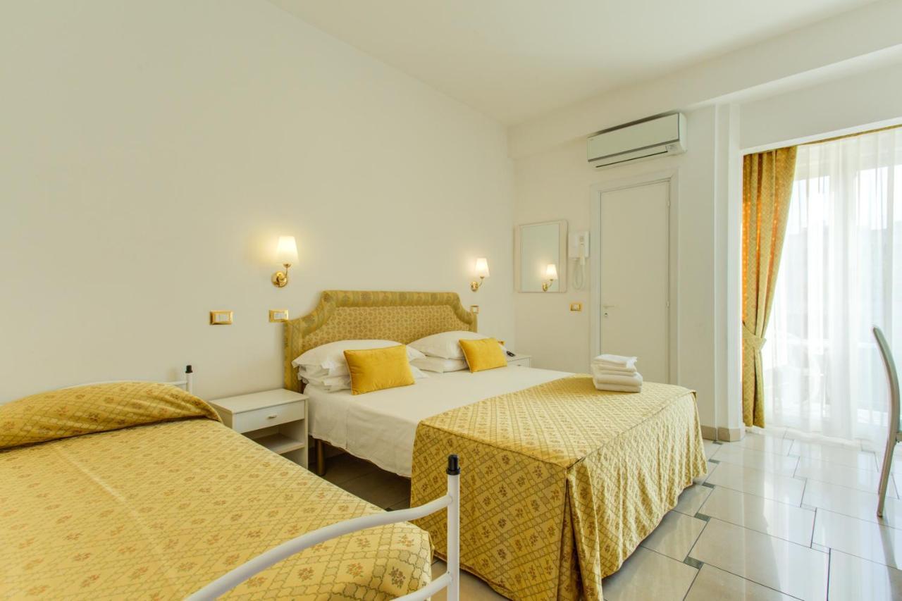 Hotel Nanni Bellaria-Igea Marina Esterno foto