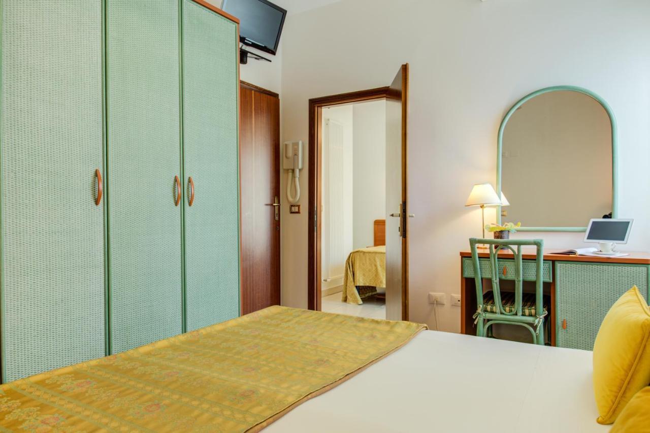Hotel Nanni Bellaria-Igea Marina Esterno foto