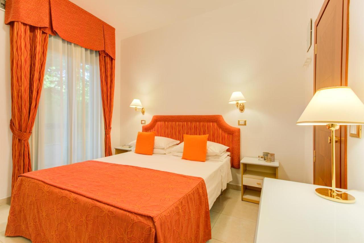 Hotel Nanni Bellaria-Igea Marina Esterno foto